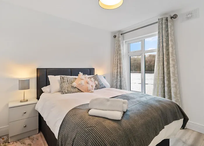 6 Rushbrooke County Cork *